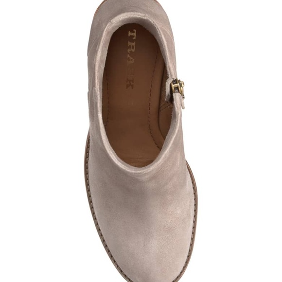 🌺TRASK Tinsley Bootie Boots in Light Grey Suede - Picture 5 of 6